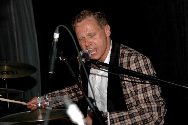 min 2008 05 03 retro rhythm 583